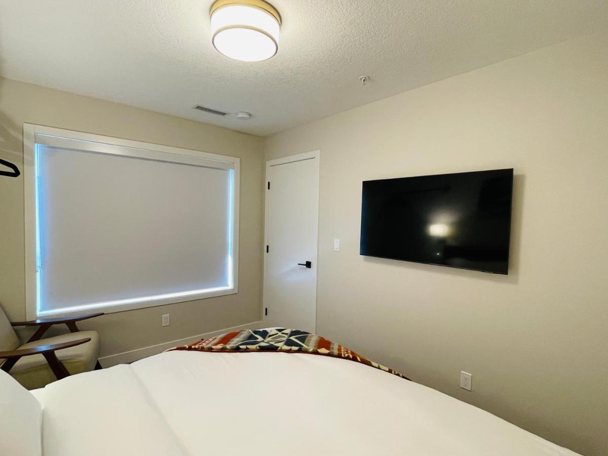 Joe'S Contemporary 2 King Bedrooms Vacation Home In Canmore Eksteriør billede