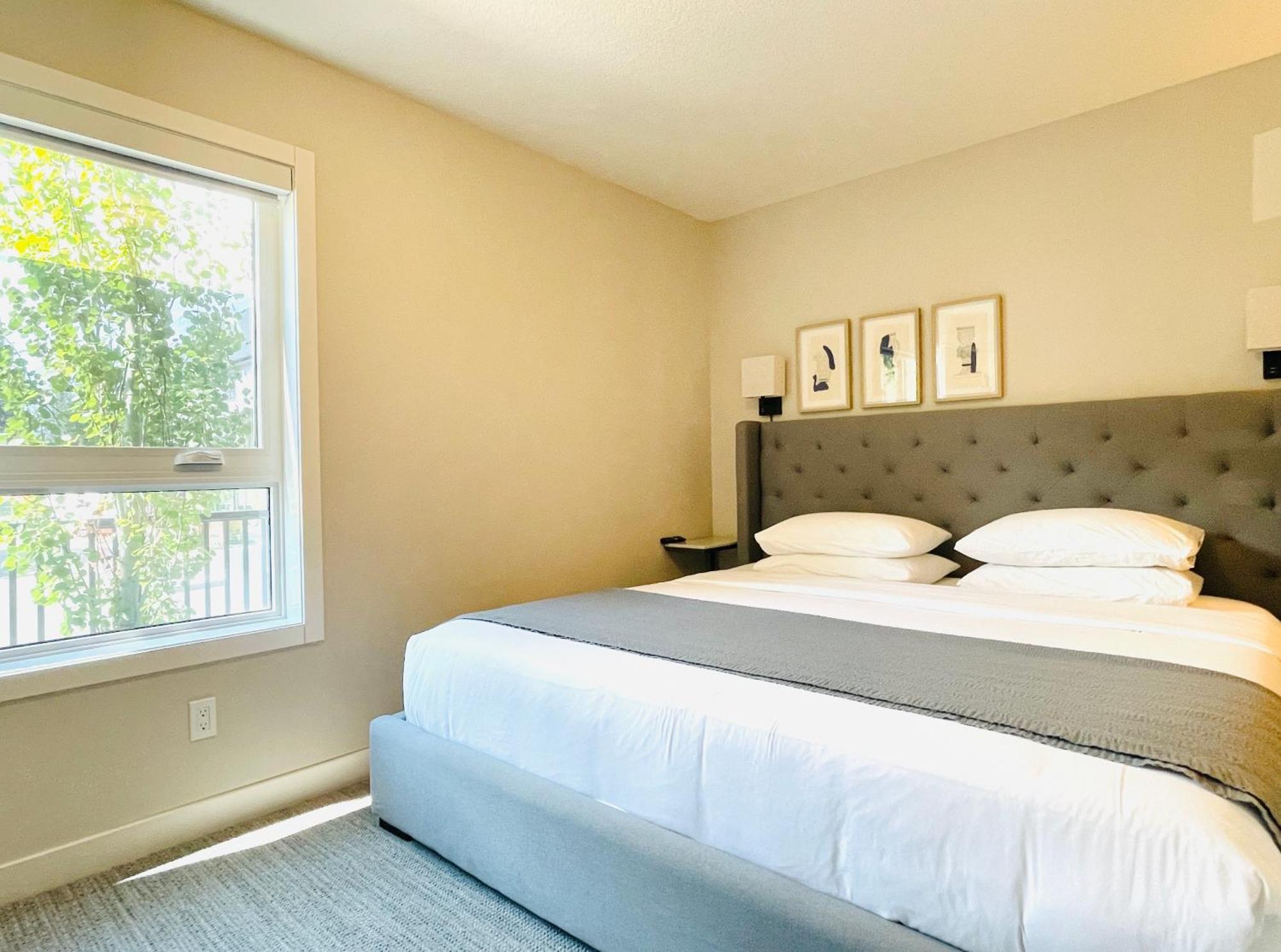 Joe'S Contemporary 2 King Bedrooms Vacation Home In Canmore Eksteriør billede